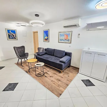Lux Adriatica 1 By Interhome Appartement Trogir